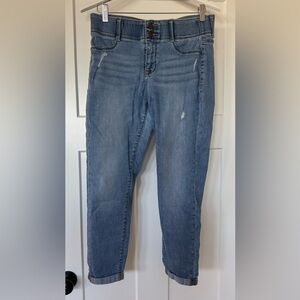 Apt. 9 Light Blue Capri Jeans 1